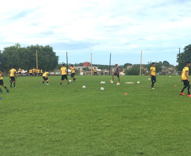 Sub-15 testa a equipe para disputa do Estadual