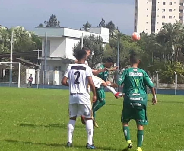 Sub-15 vence e Sub-17 empata no Catarinense