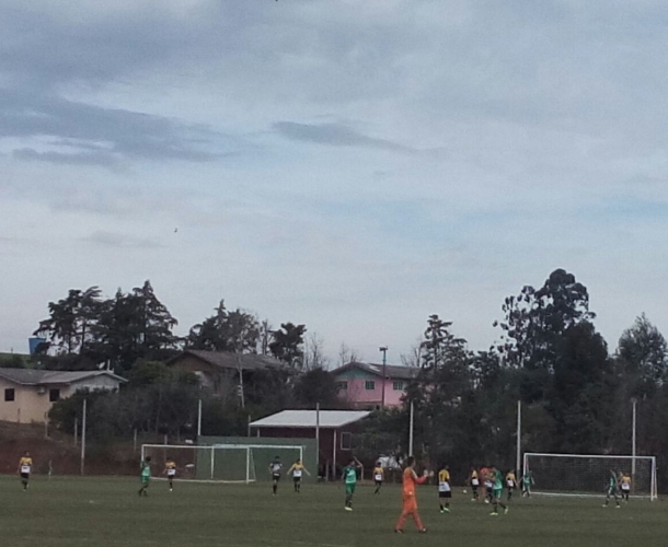 Sub-17 vence a oitava seguida