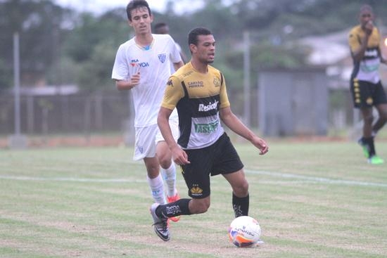 Sub-20 assume a ponta na Copa SC
