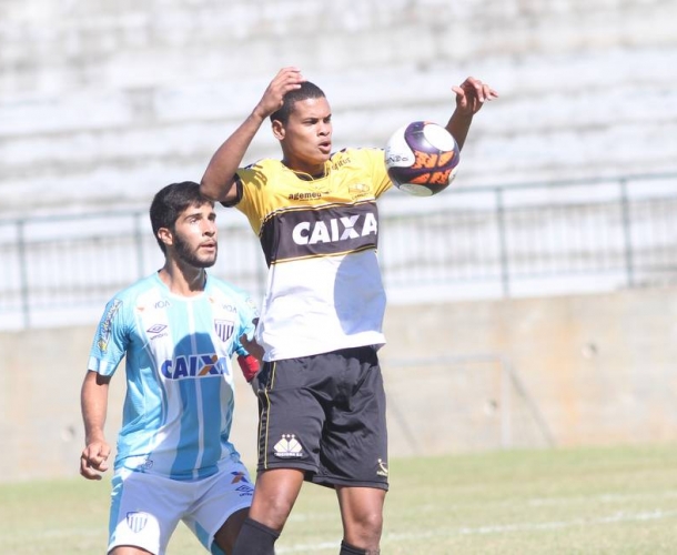 Sub-20 empata com o Avaí