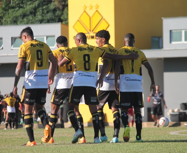 Sub-20 empata com o Concórdia e segue líder