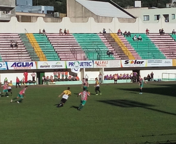 Sub-20 empata no jogo de ida da semifinal