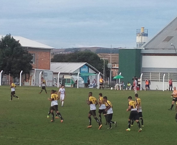 Sub-20 goleia em Lages