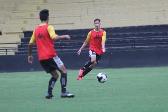 Sub-20 joga por liderança na Copa SC