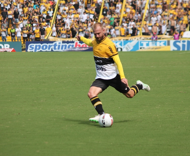 Tigre e Sport empatam no HH