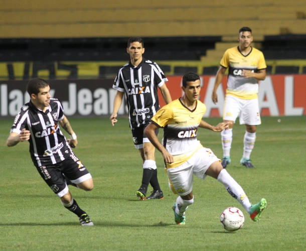 Tigre empata com o Ceará no Majestoso