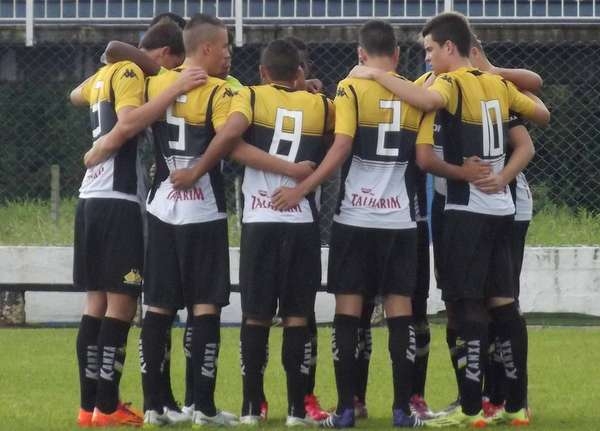 Tigre enfrenta o Avaí pelo Estadual de Base