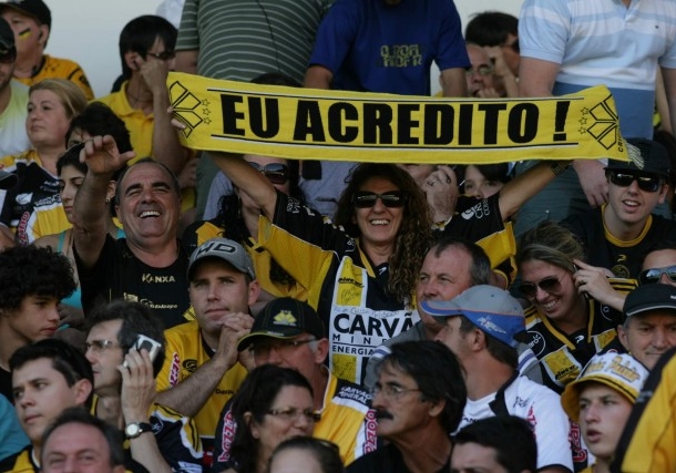 Tigre goleia e está próximo da Série A