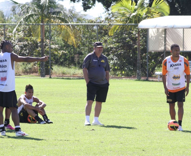 Tigre preparado para batalha de domingo