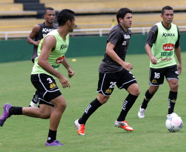 Tigre treina forte para o clássico