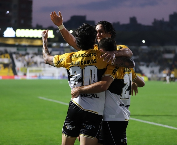 Tigre vence a Ferroviária de virada no Majestoso