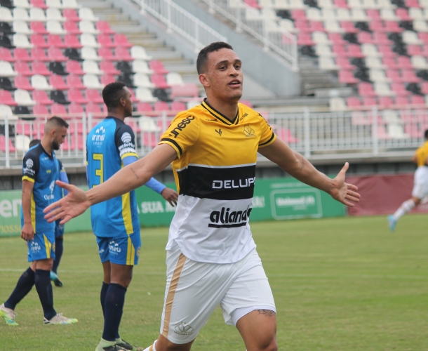 Tigre vence na ida das semifinais