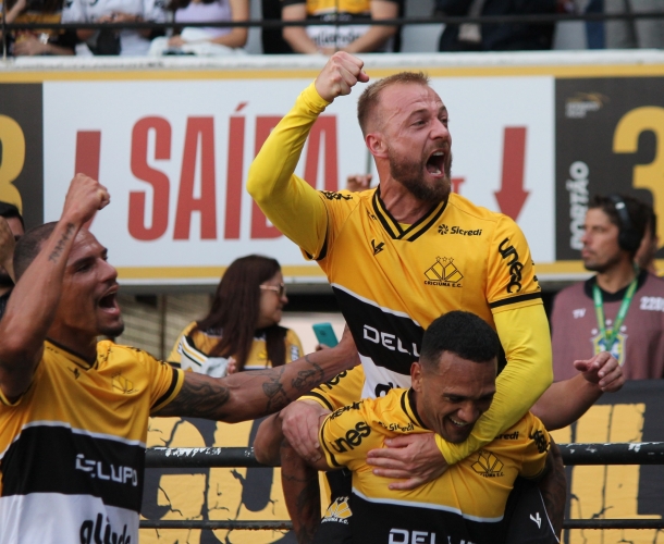 Tigre vence o CRB no Majestoso