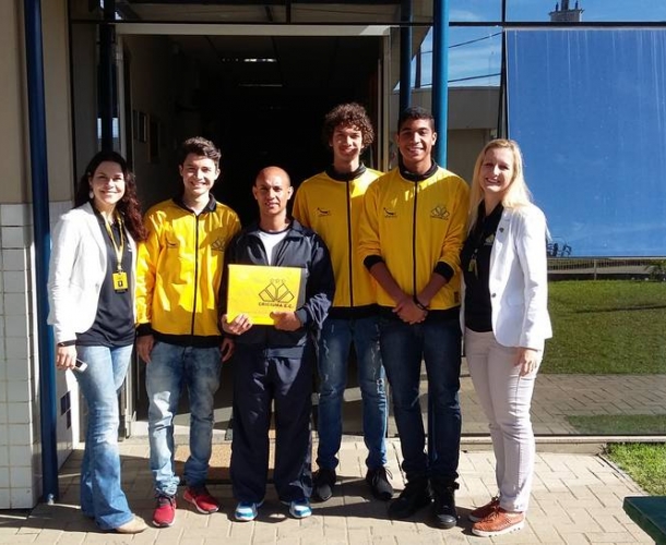 Visita a Centro Educacional no Renascer