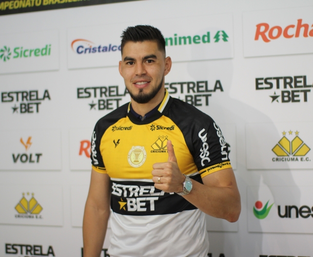 Wilker Ángel é apresentado oficialmente 