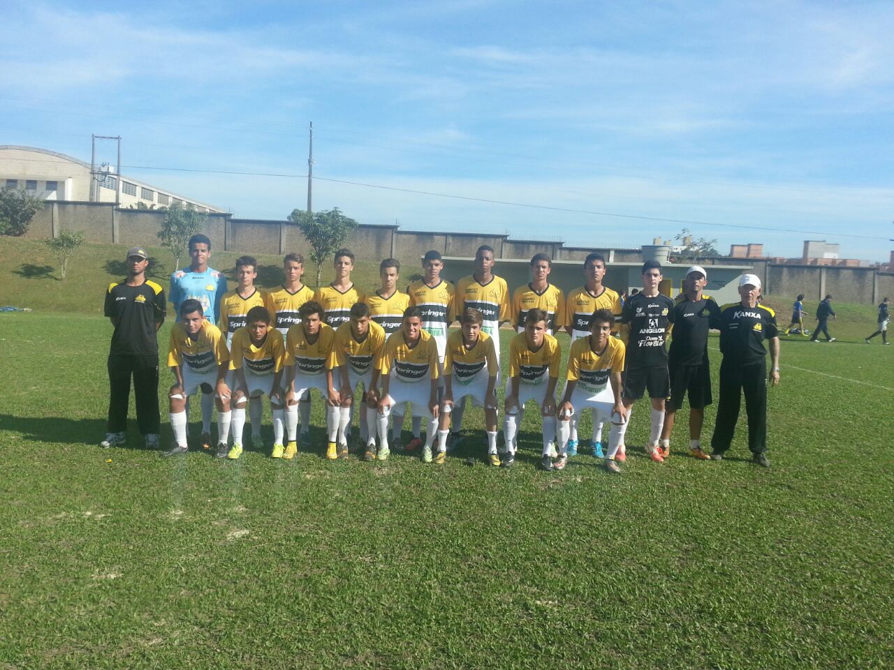 Sub-12 e Sub-15 garantem vitórias