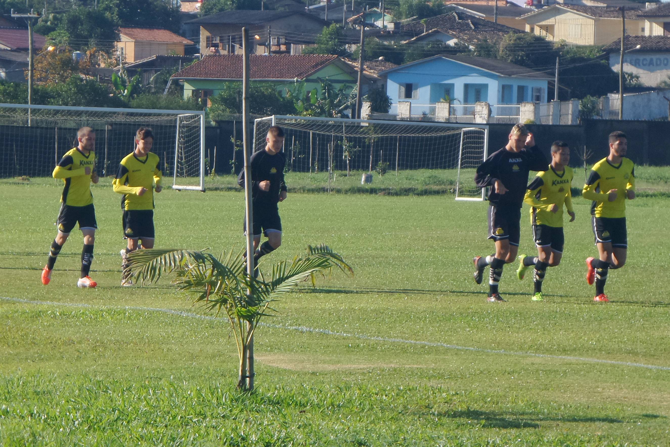 Base do Criciúma enfrenta o Guarani