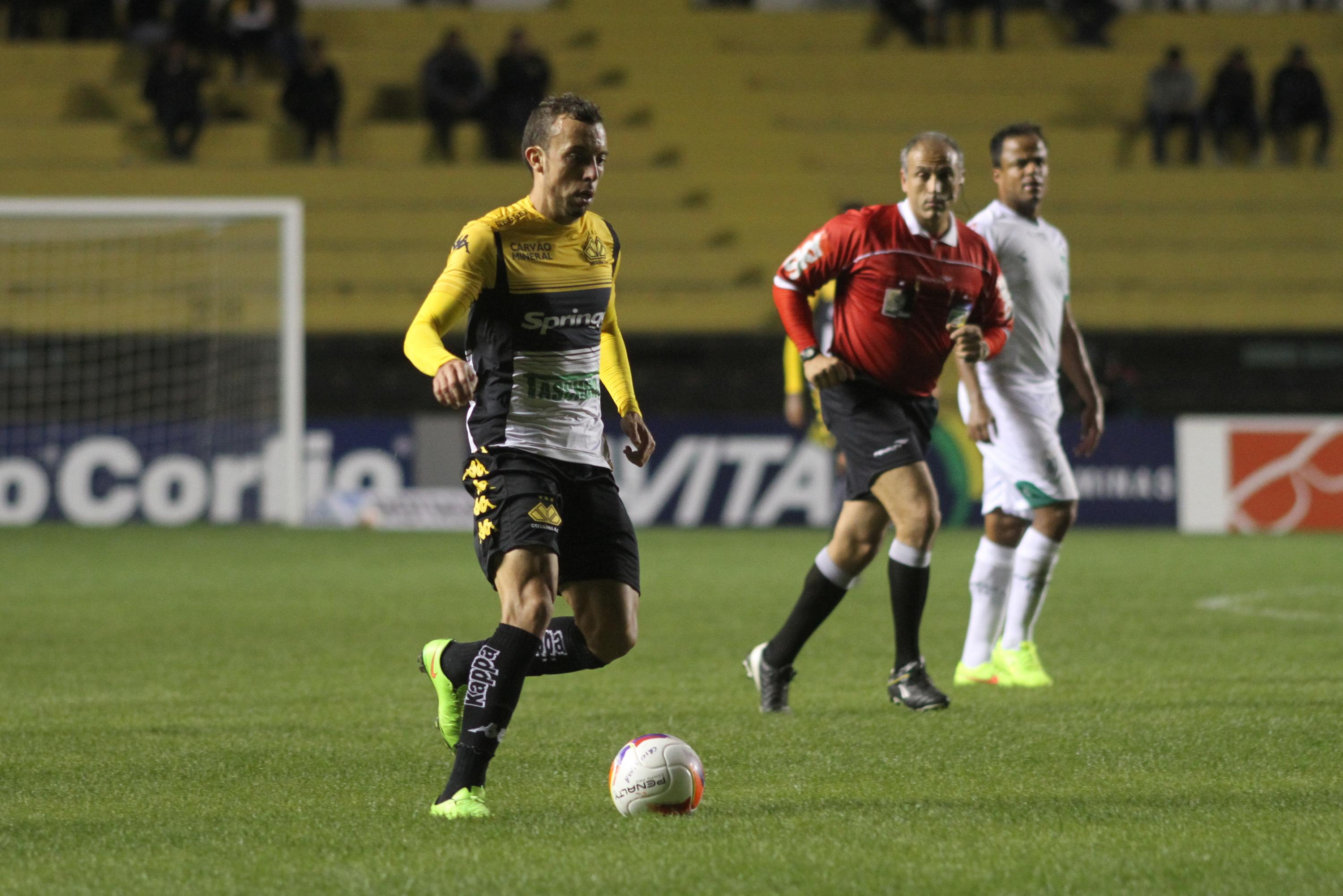 Tigre empata com o América (MG)