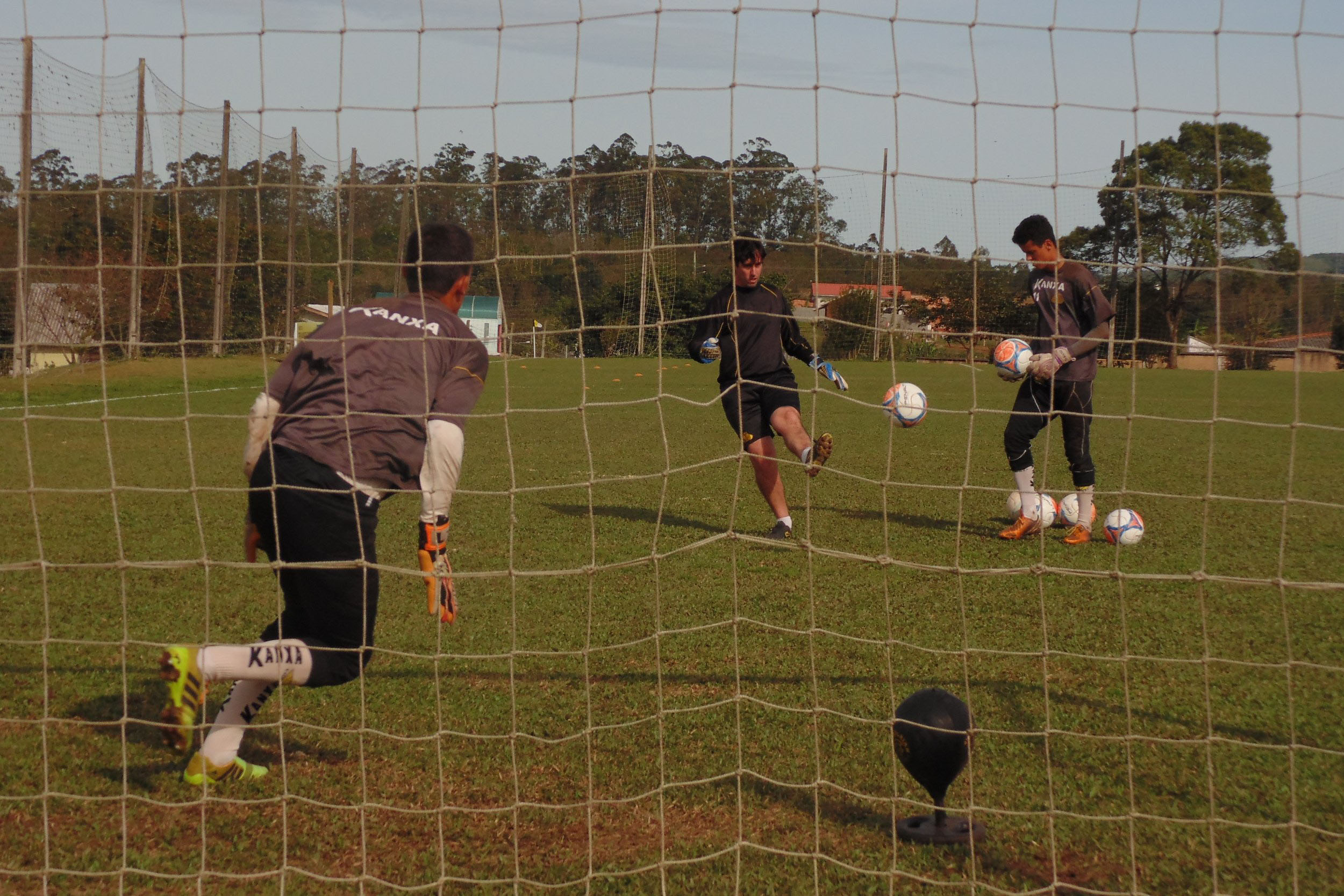 Tigre contrata preparador de goleiros para a Base