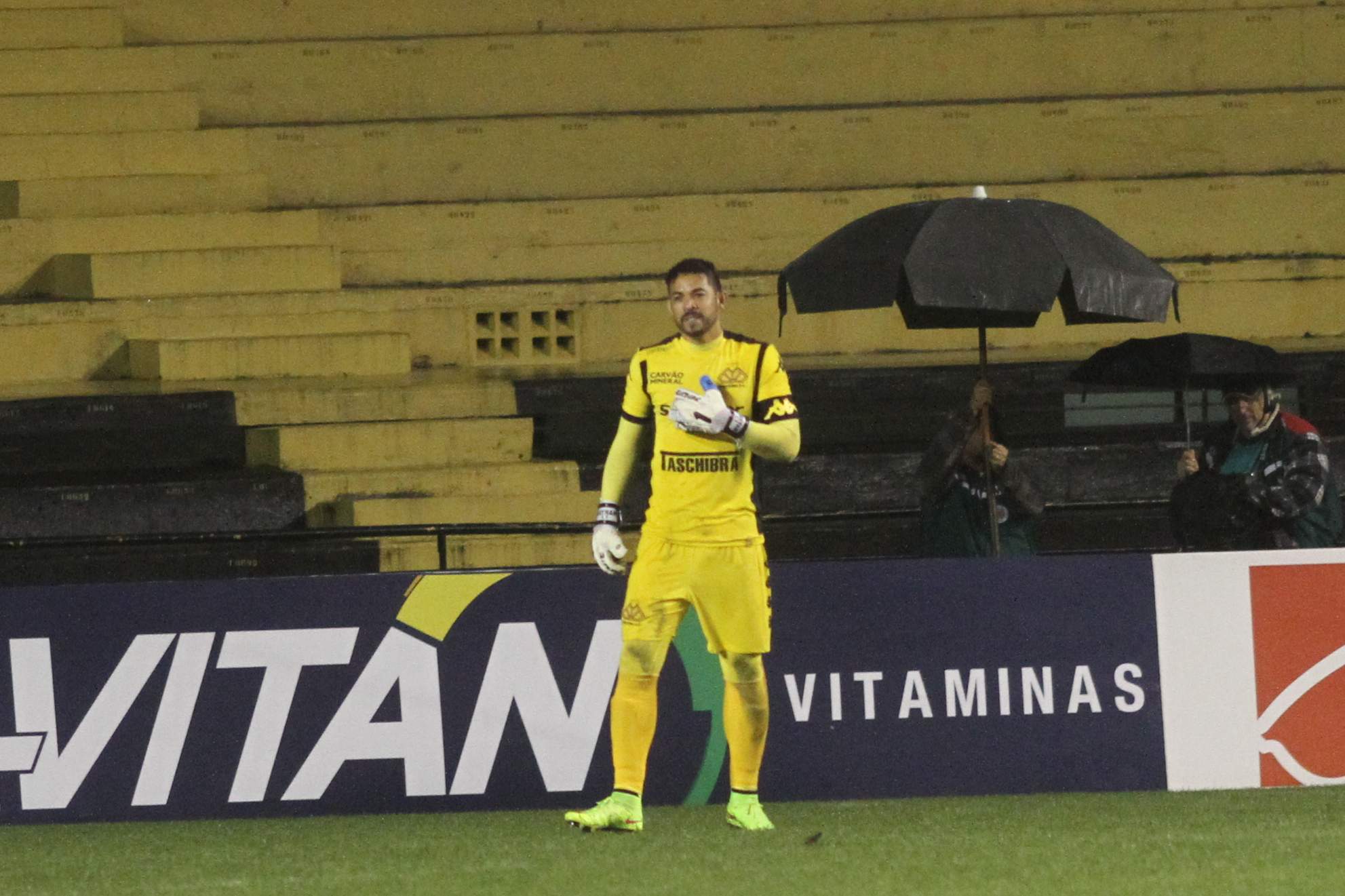 Criciúma supera o Bragantino no Majestoso