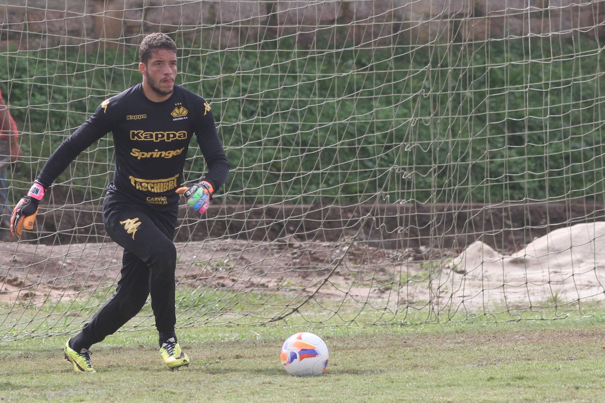Criciúma recebe o Bahia
