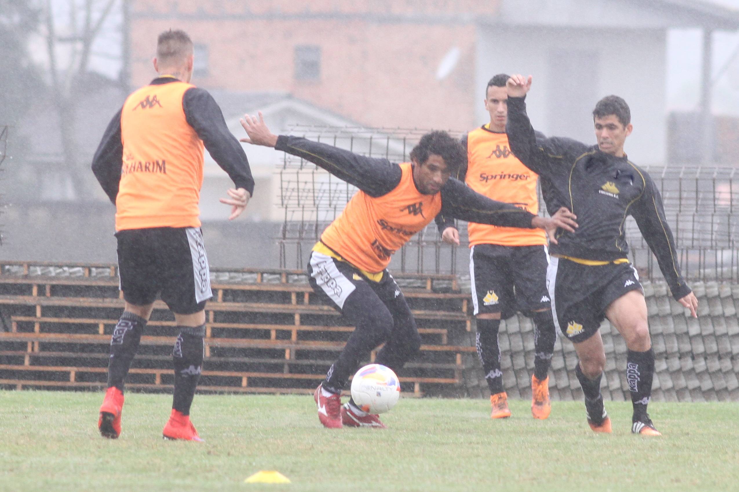 No Majestoso, Tigre recebe o Santa Cruz