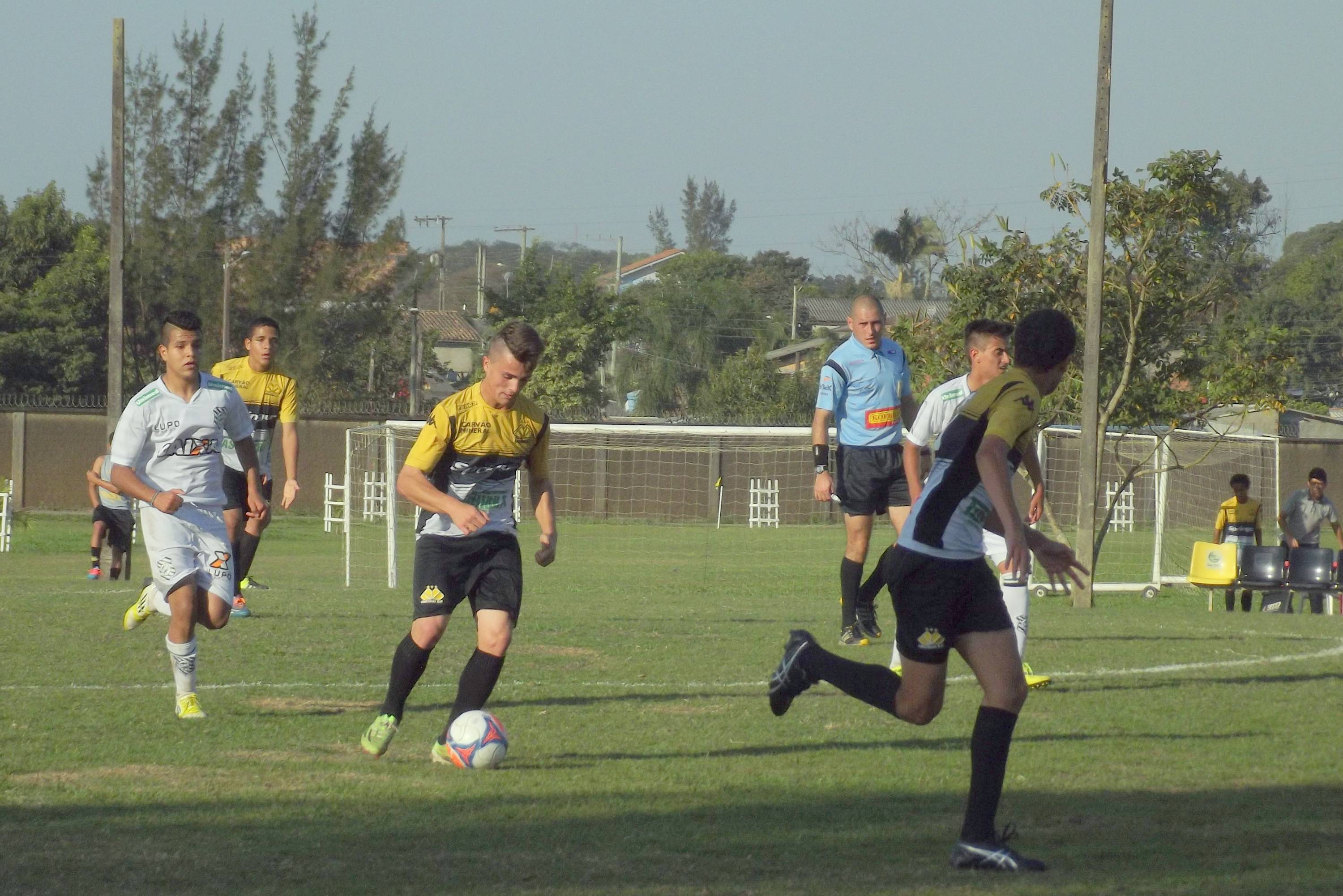 Infantil do Criciúma supera o Figueirense 