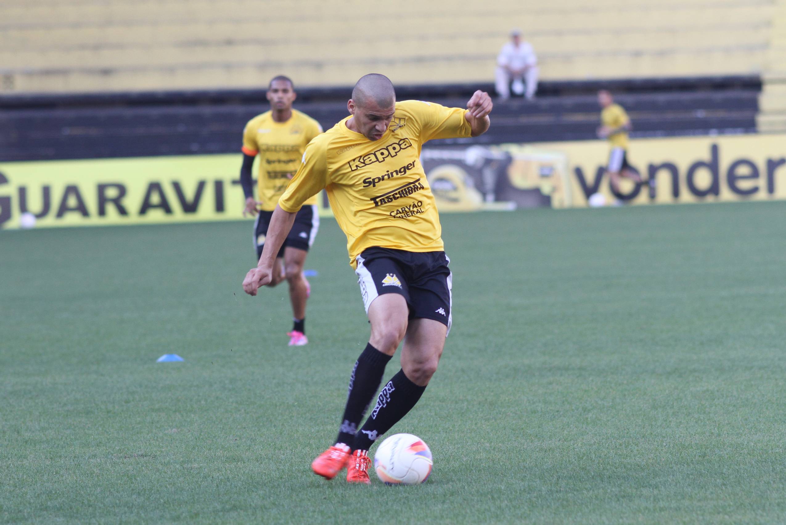 Criciúma encara o Paysandu