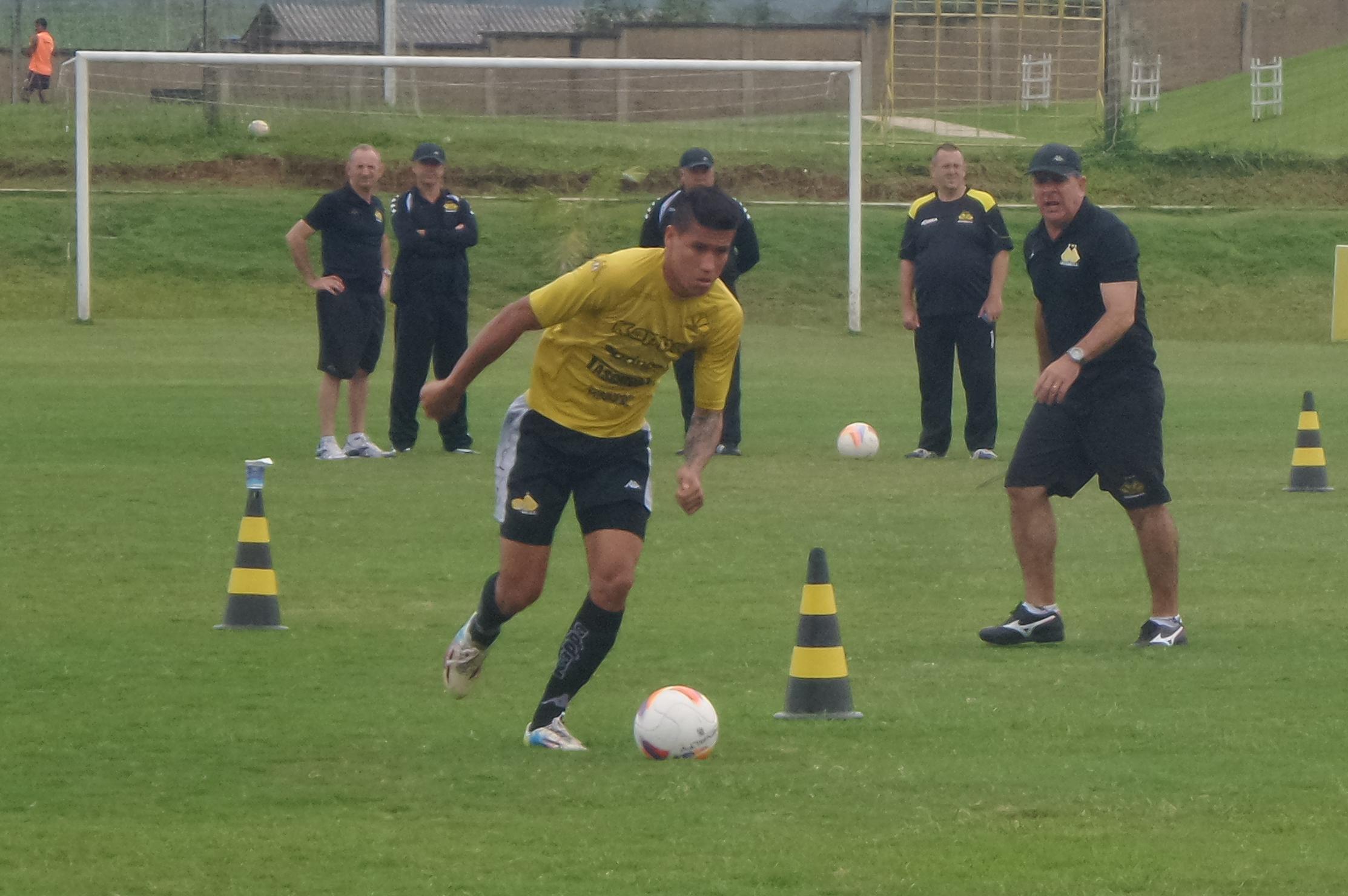 Reapresentação com trabalho físico e técnico