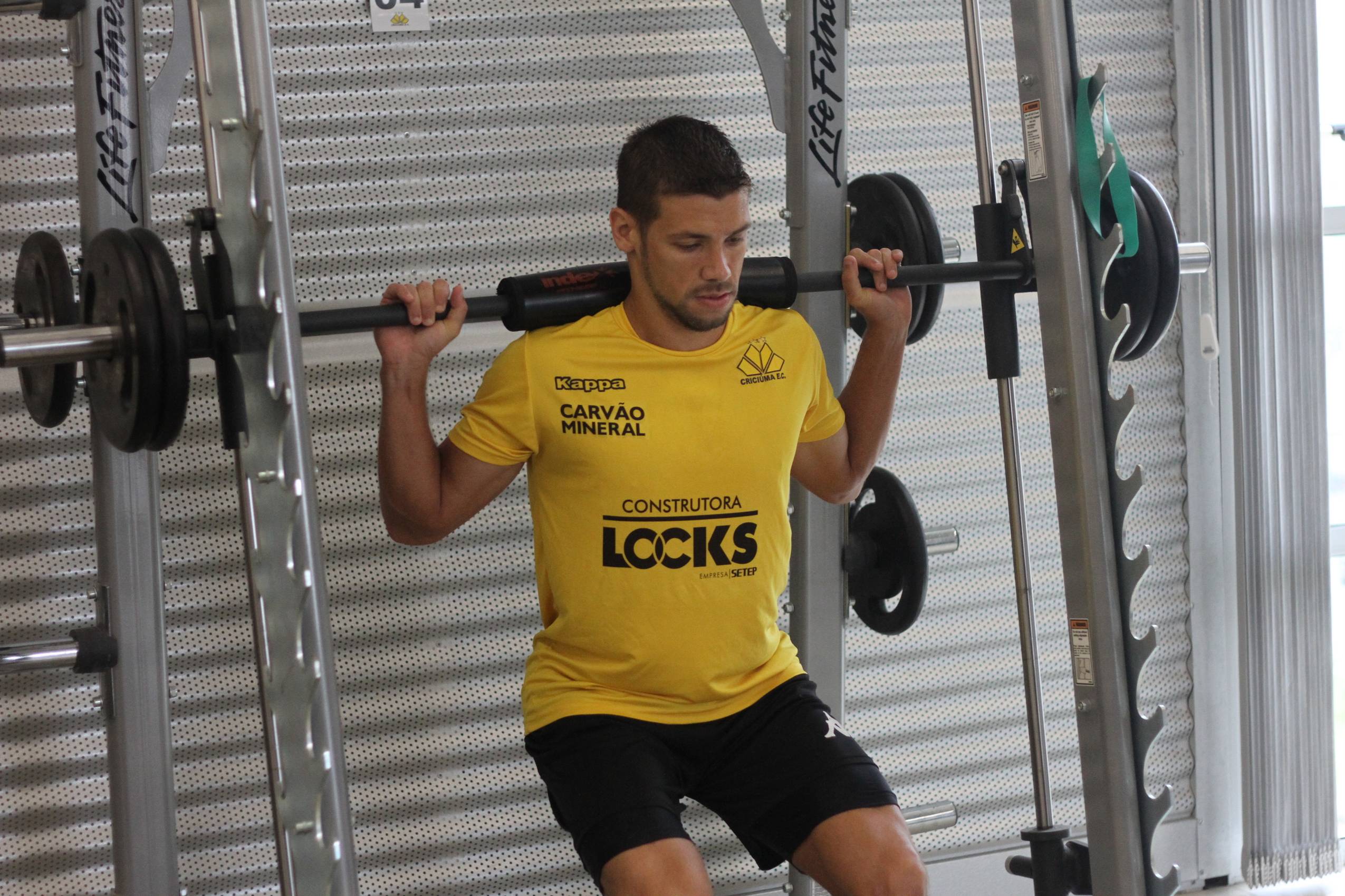 Após vitória, Tigre faz trabalho de força