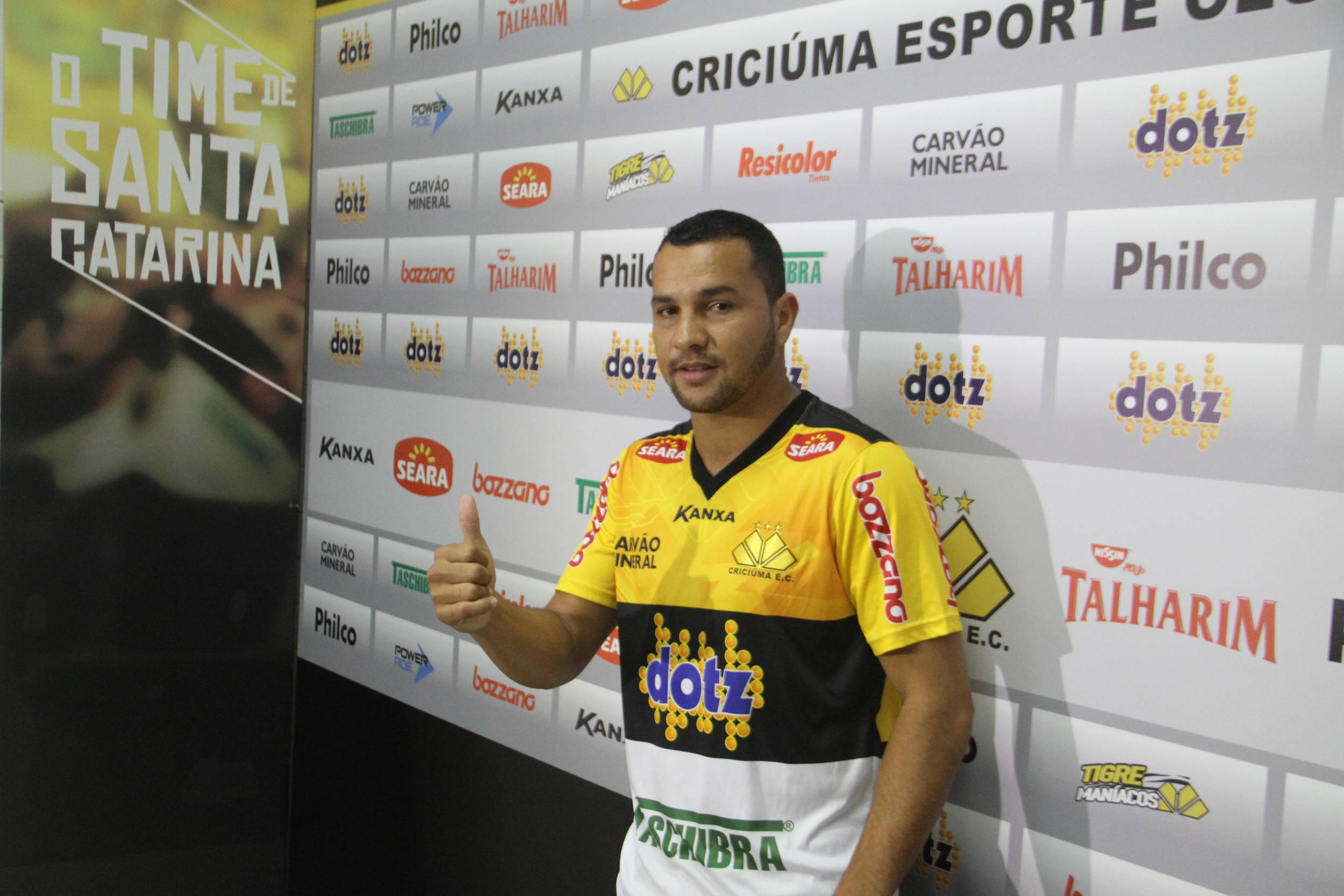 Cristiano reforça ataque do Tigre