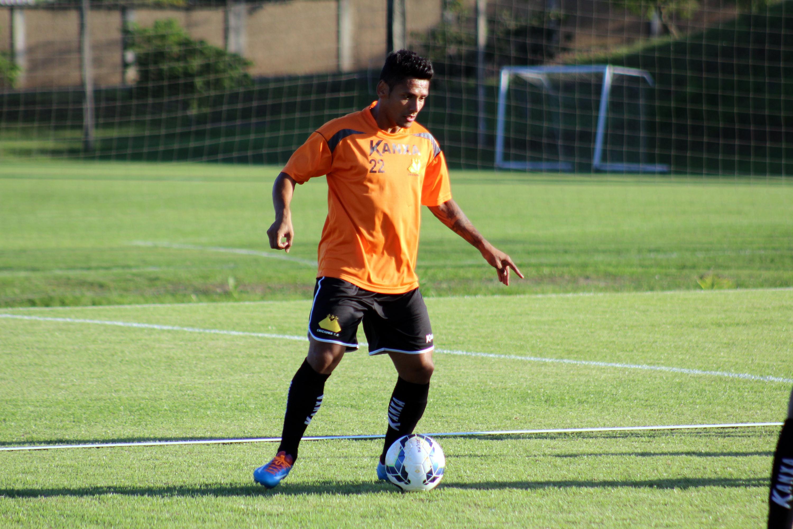 W. Bruno quer vitória como presente de aniversário