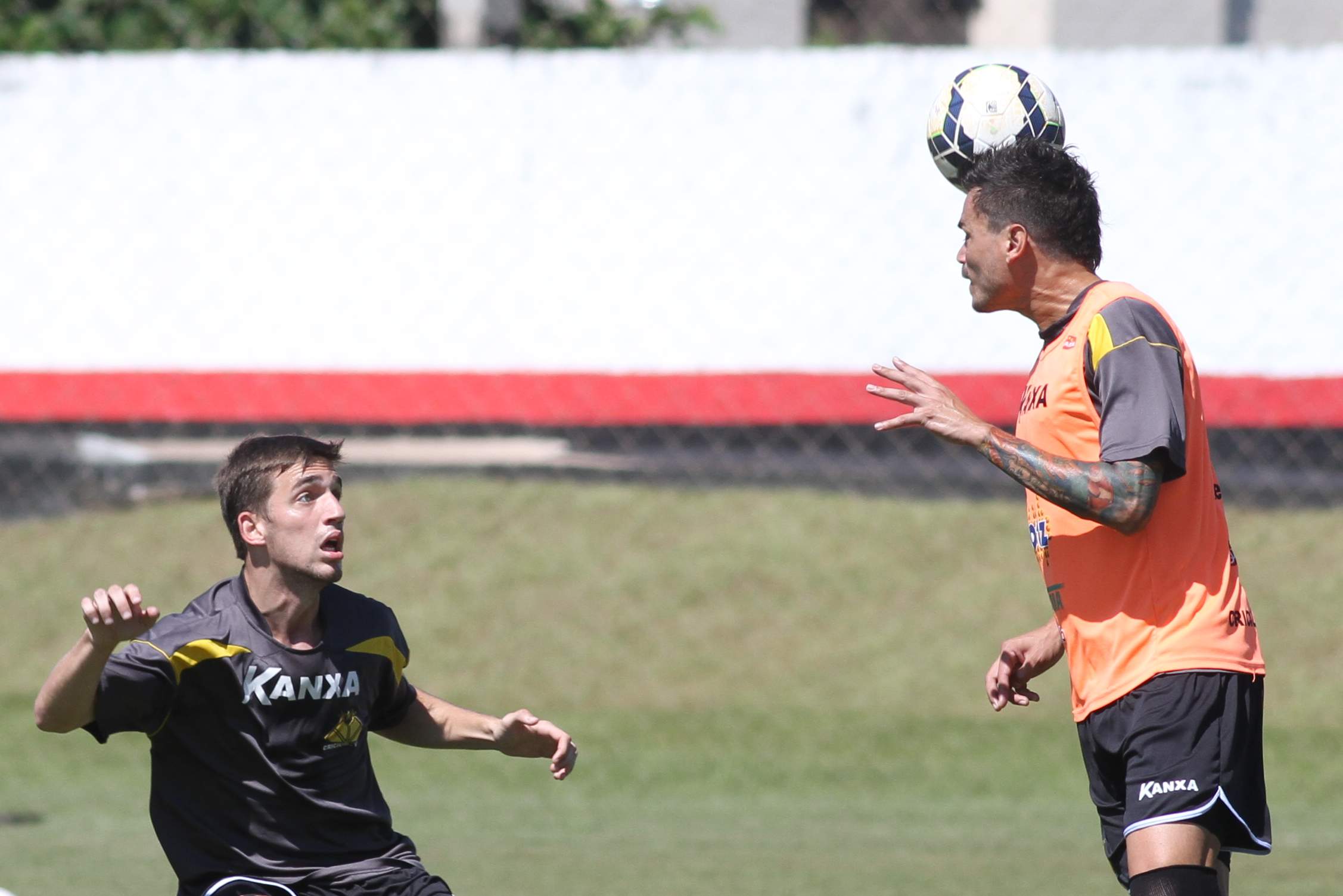 Criciúma treina em solo goiano