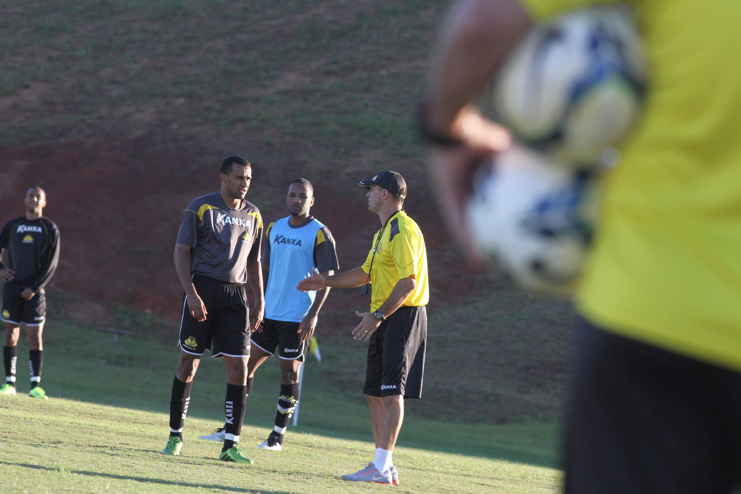 Criciúma recebe o Figueirense