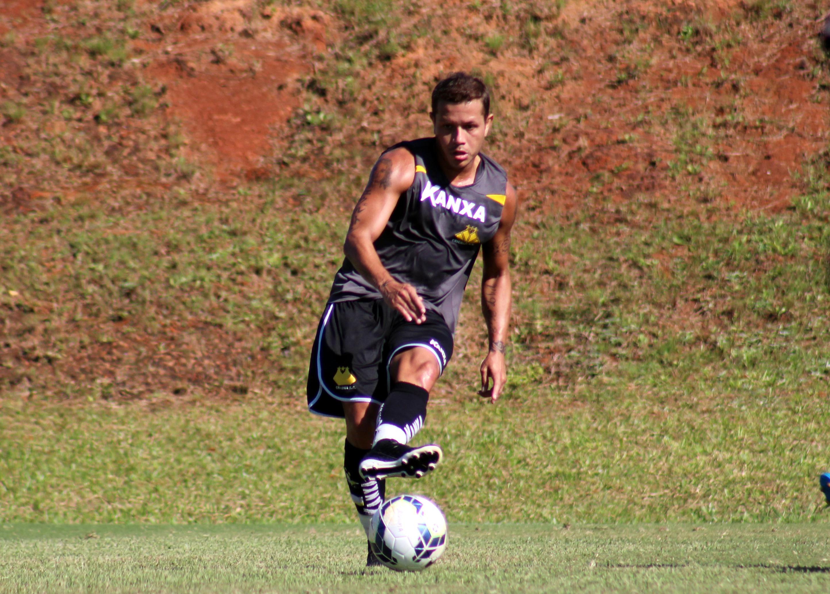 Tigre faz último treino antes do duelo de domingo