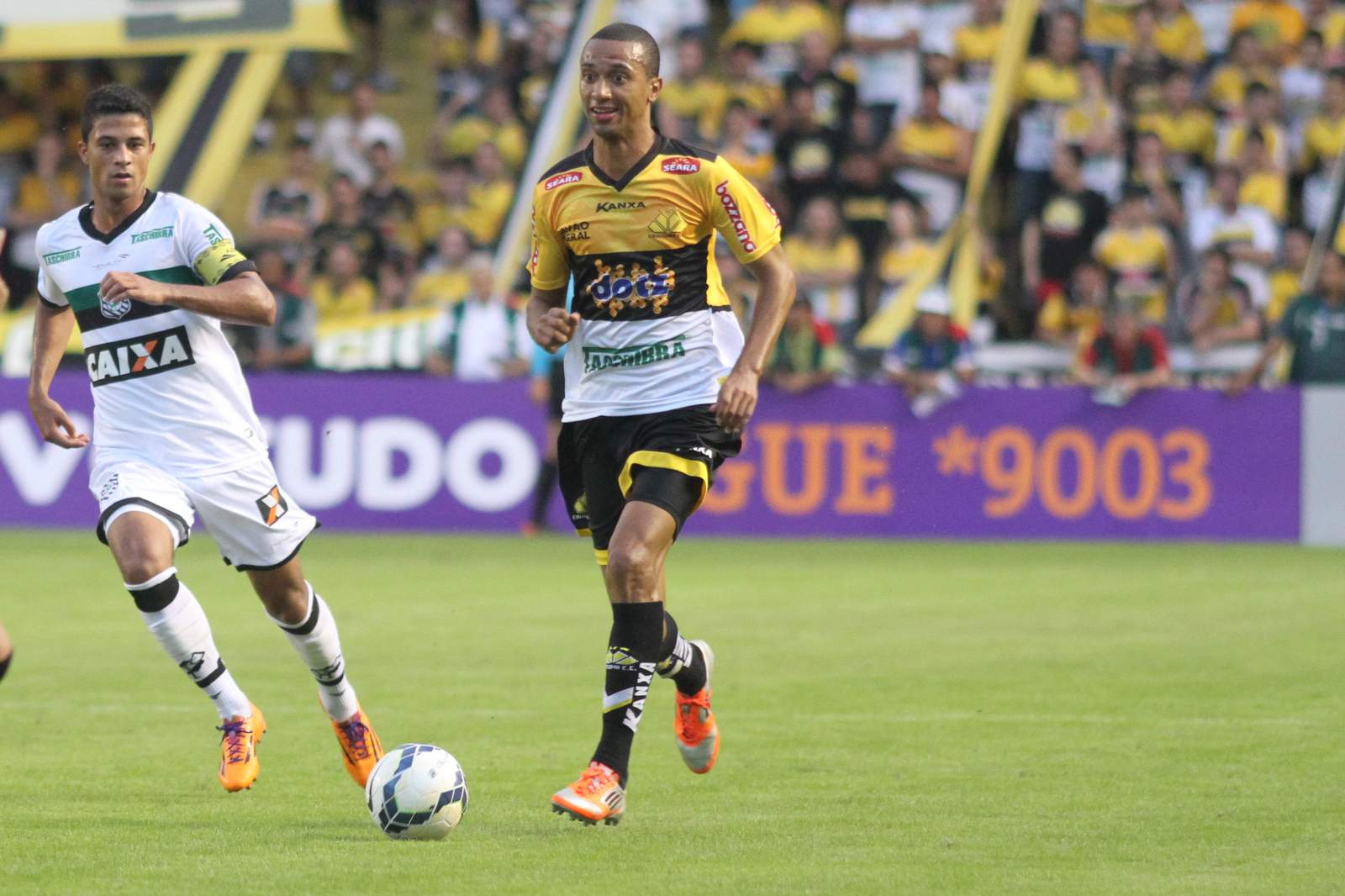 Gualberto comemora estreia com vitória