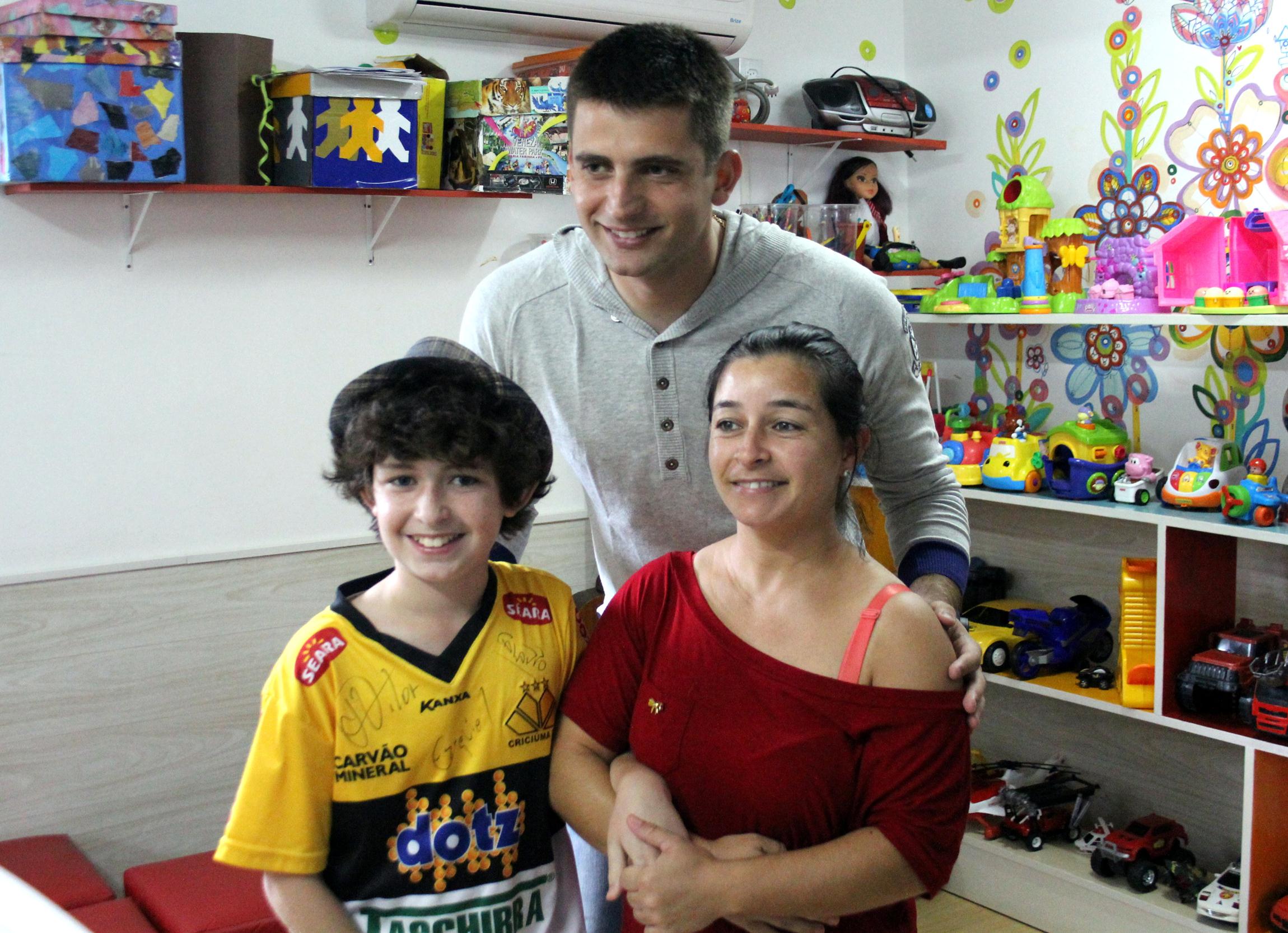 Atletas do Tigre são homenageados pela Casa Guido