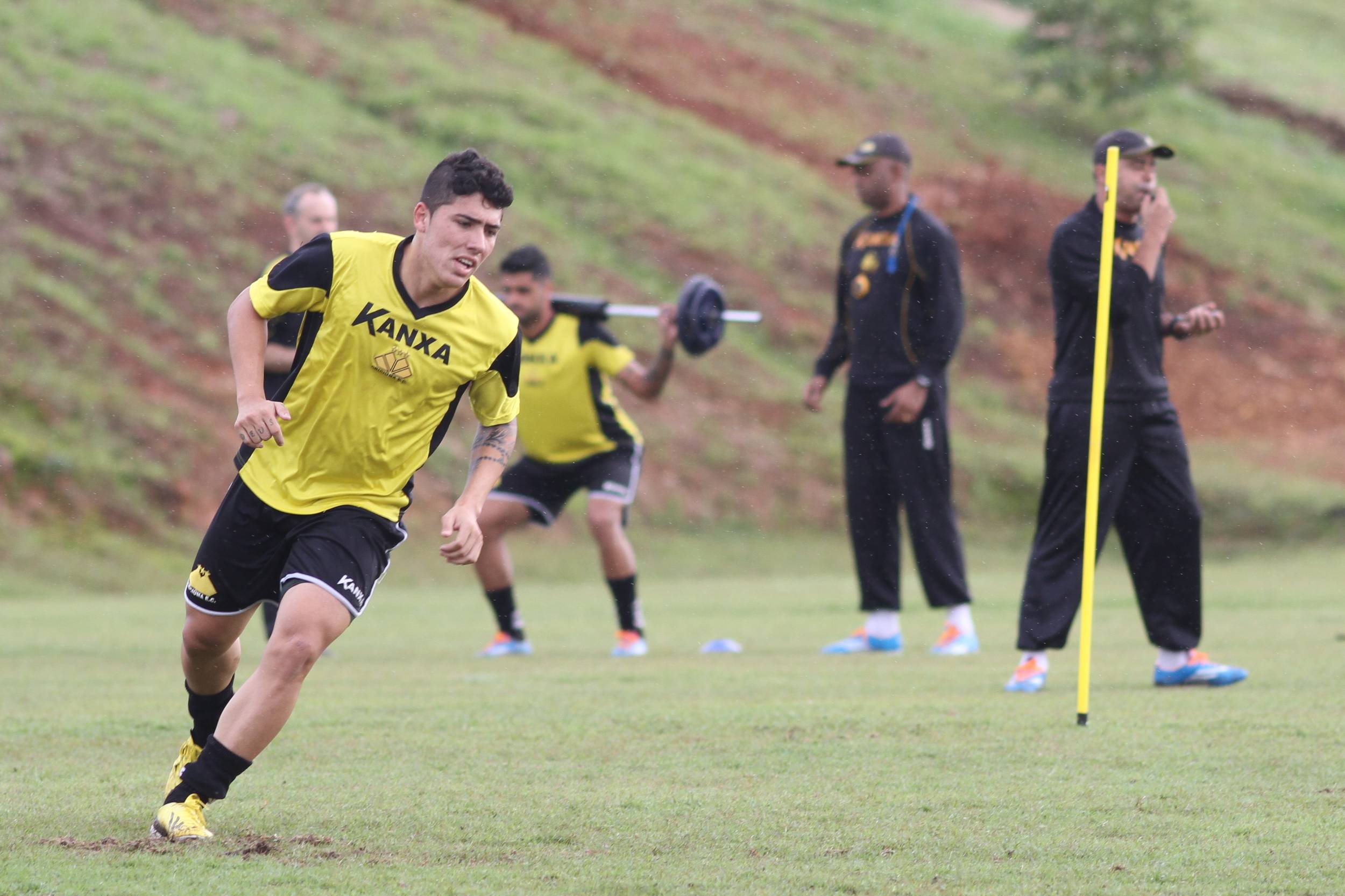 Treino de circuito no Criciúma