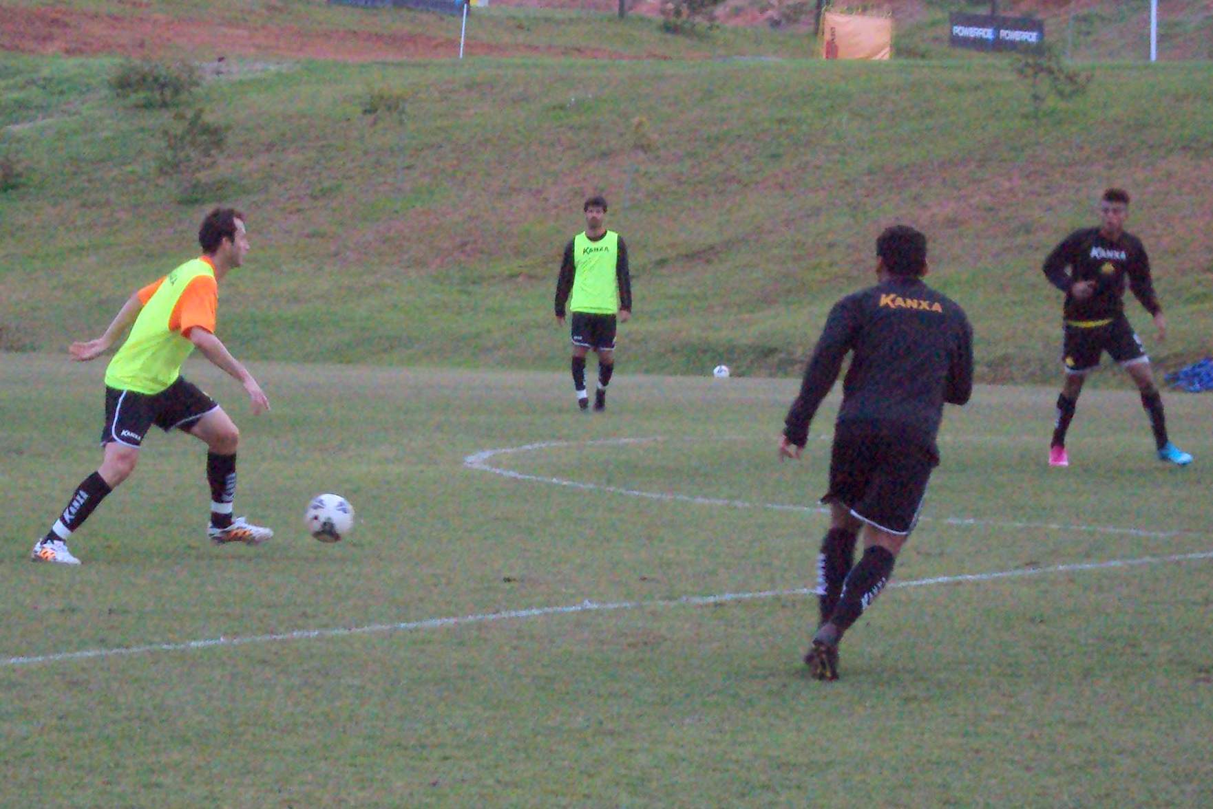 Tigre realiza treinamento coletivo no CT