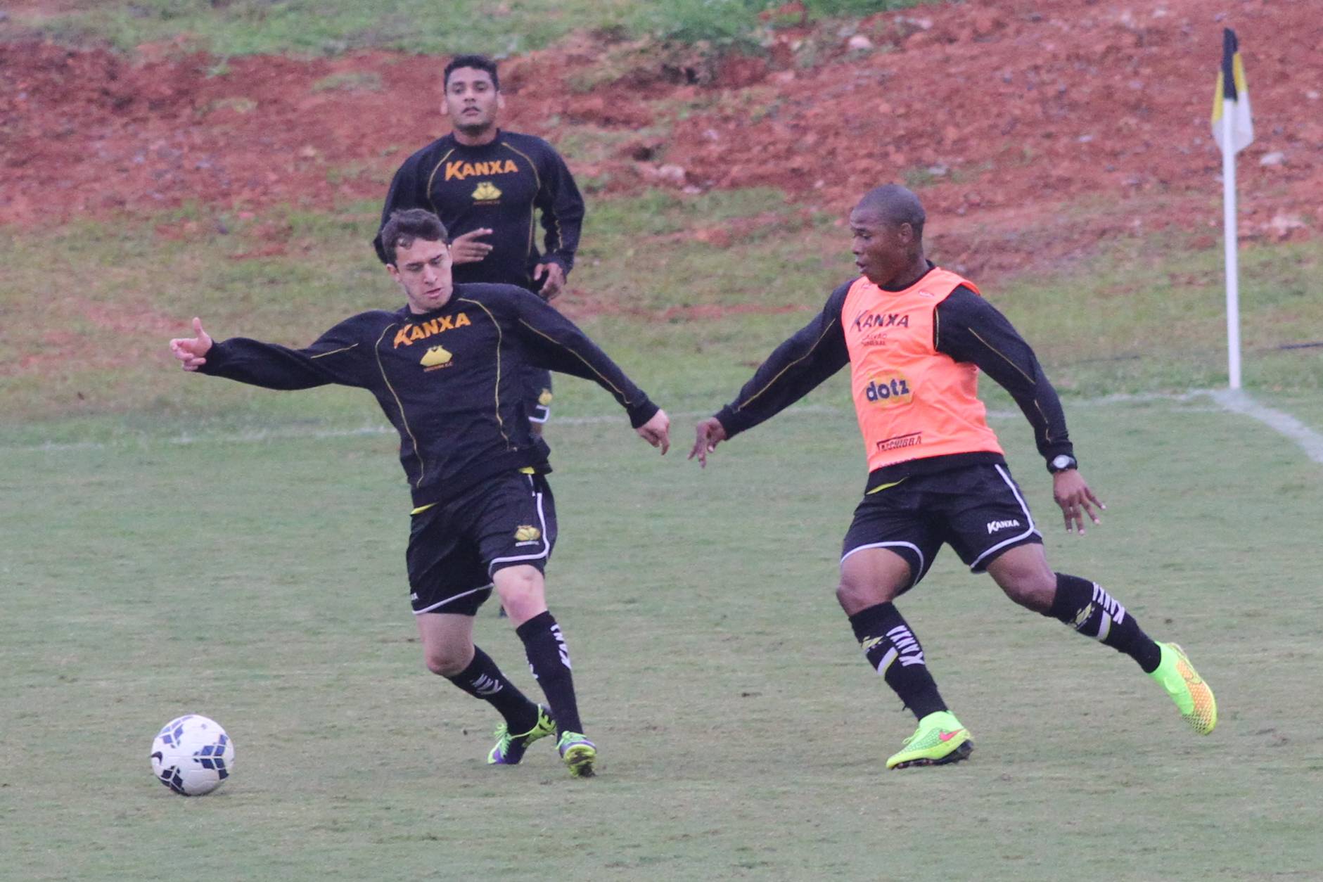 Último treino antes de enfrentar o Grêmio