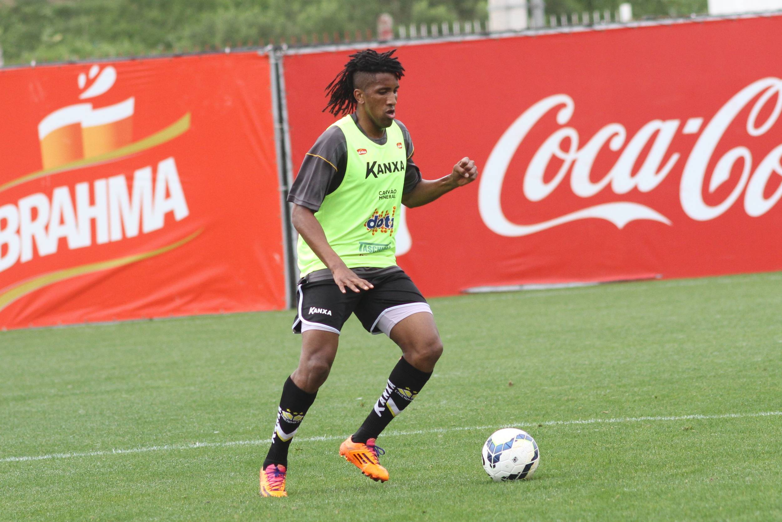 Tigre faz treino em Porto Alegre