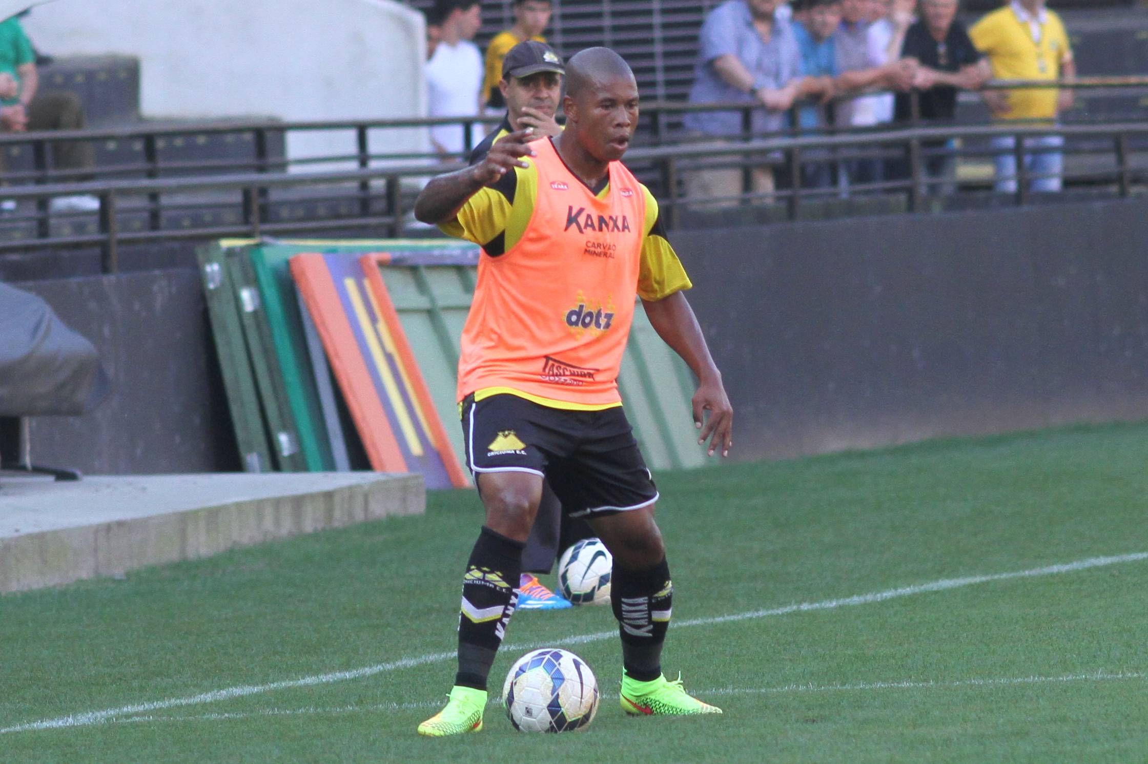 Luis Felipe destaca trabalho forte no Tigre