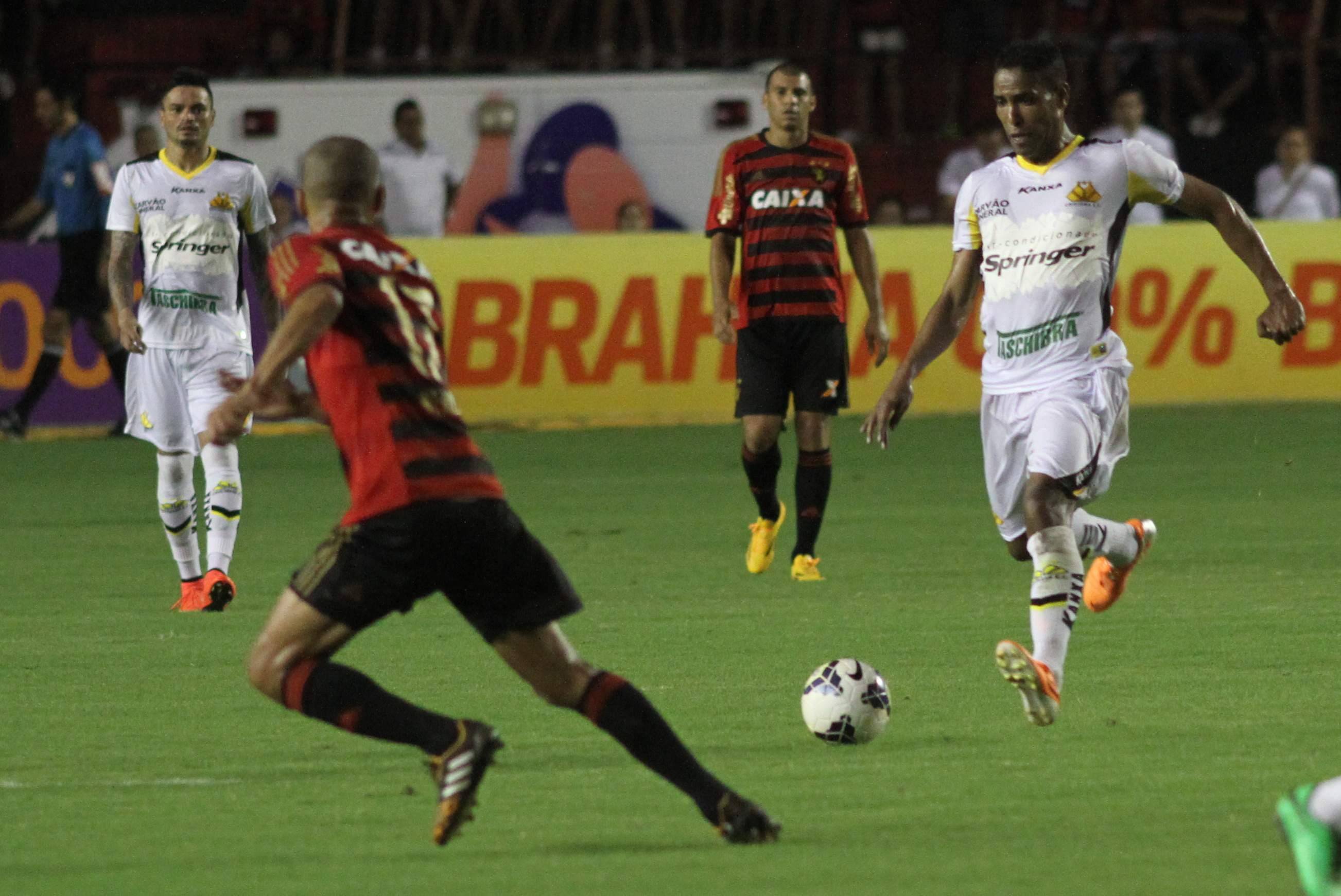 Criciúma perde para o Sport