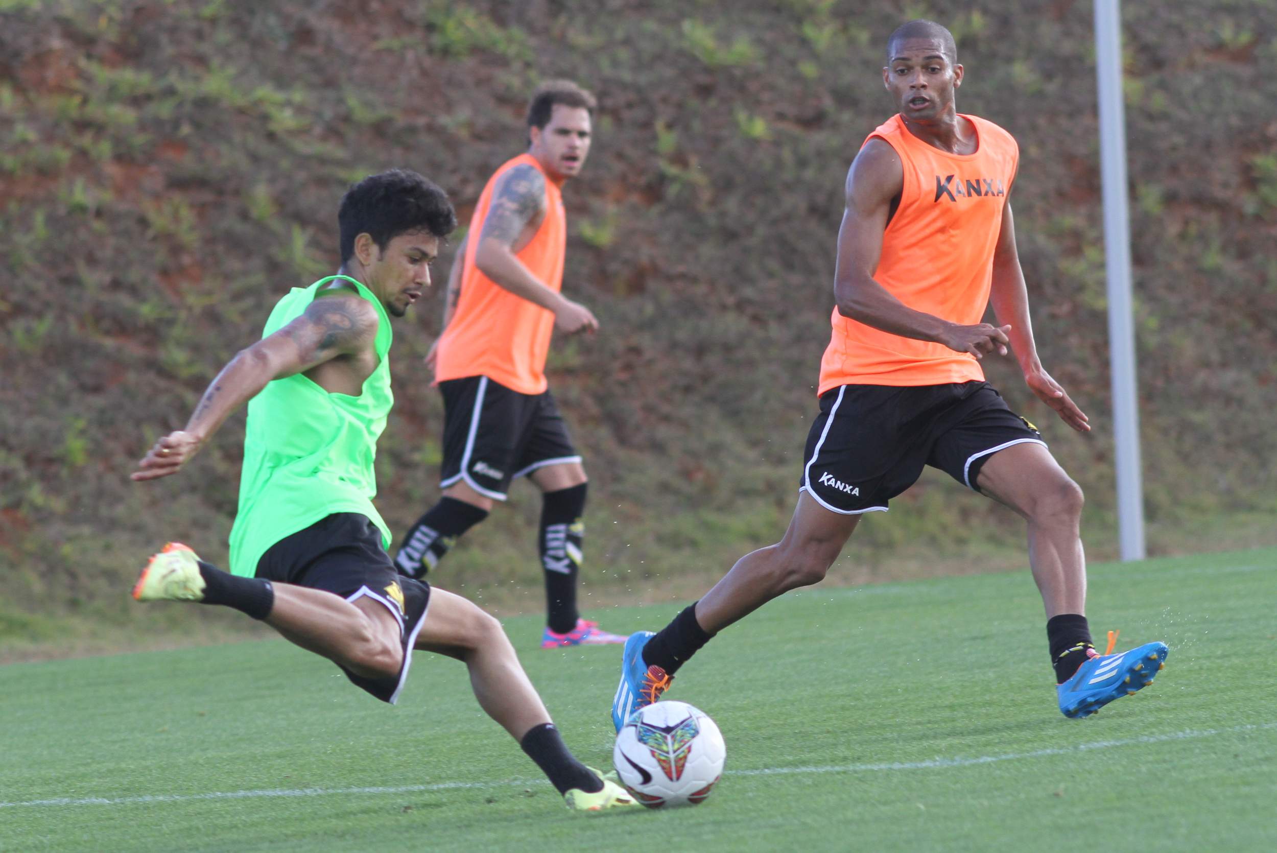 No Morumbi, Tigre encara o São Paulo