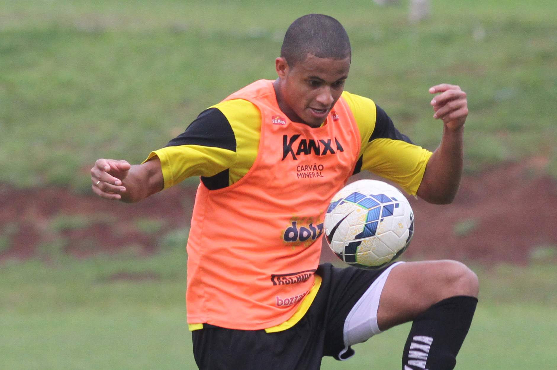 Criciúma treina forte parte tática