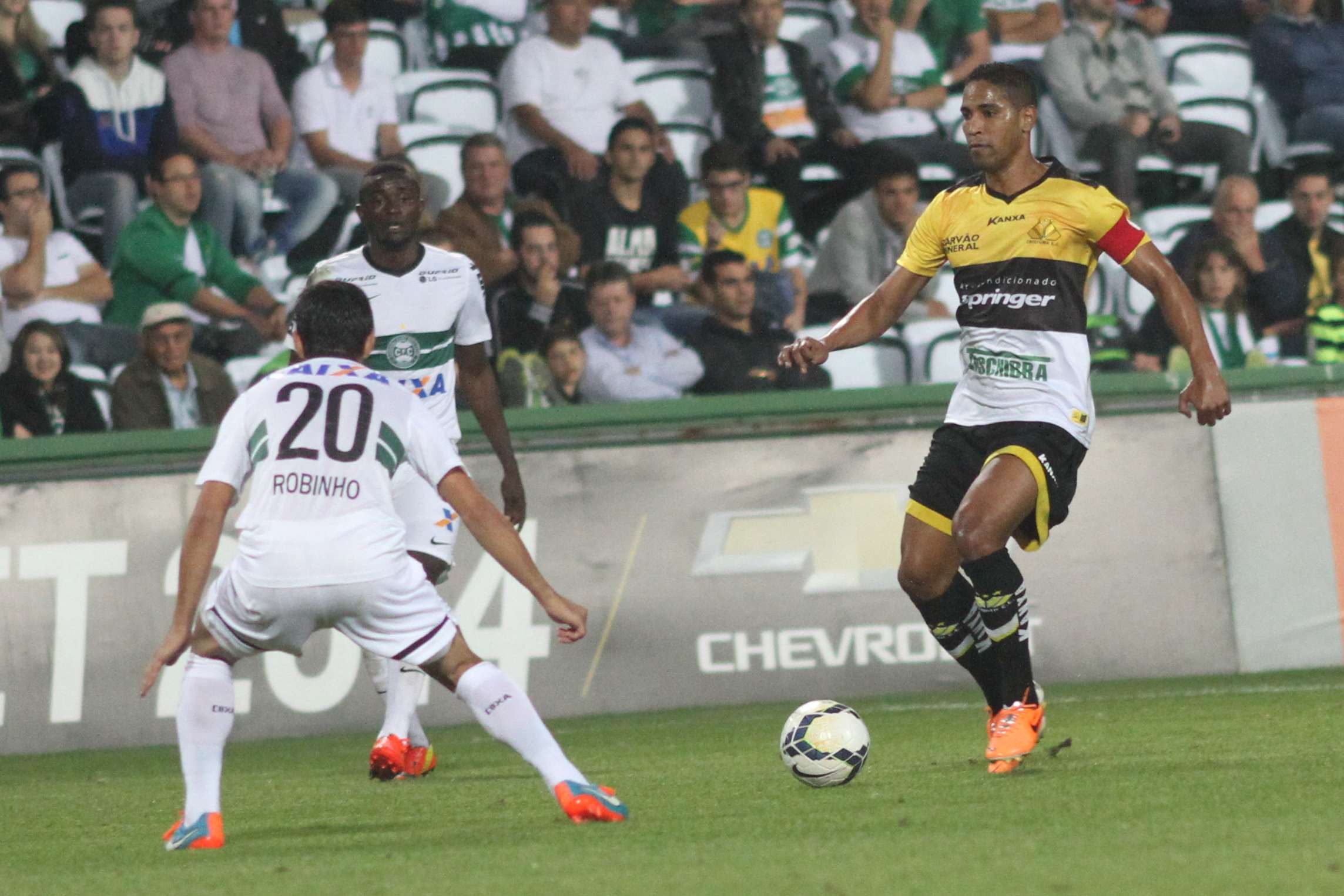 Criciúma perde para o Coritiba 