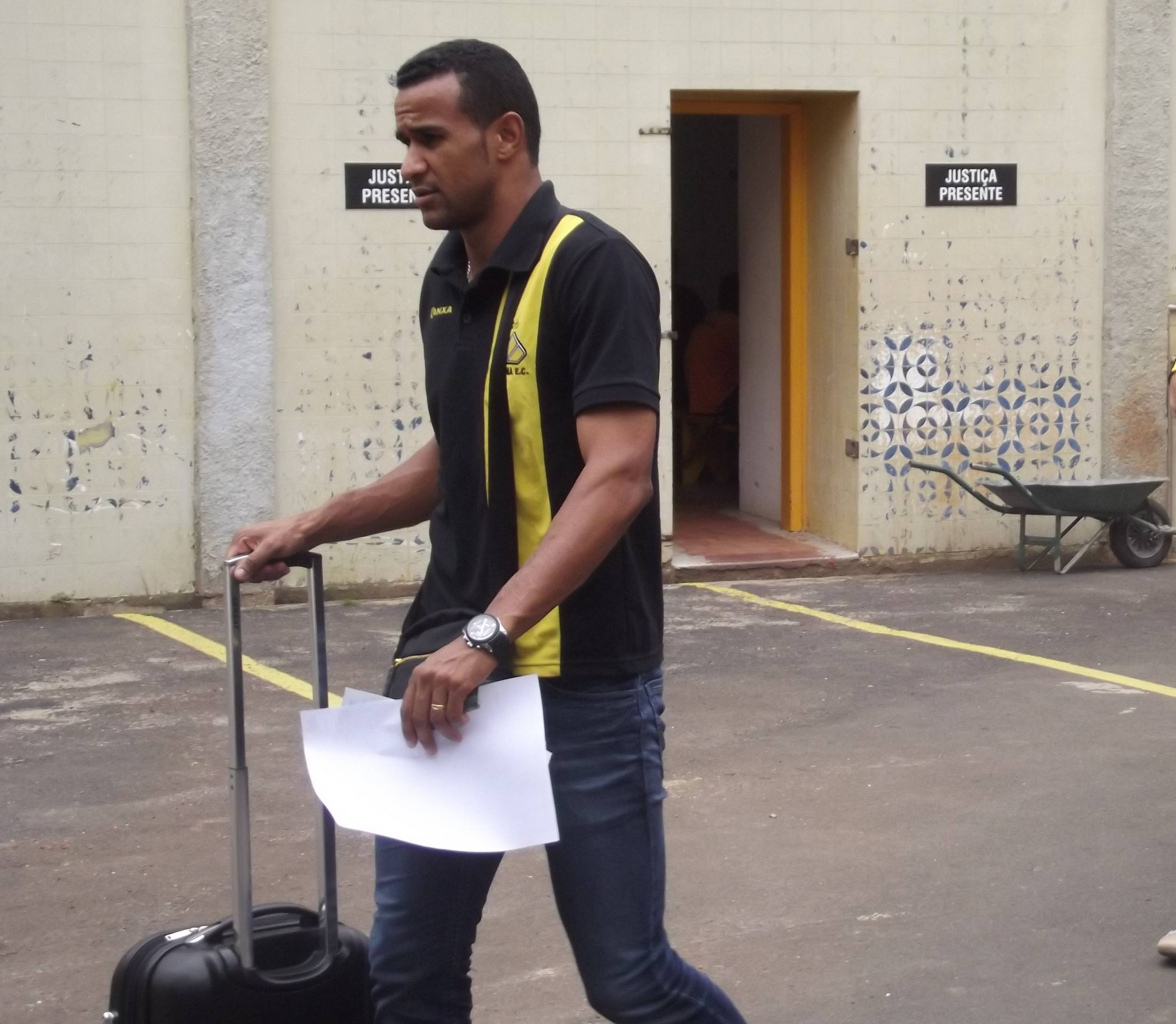 Tigre embarca para o jogo contra o Cruzeiro