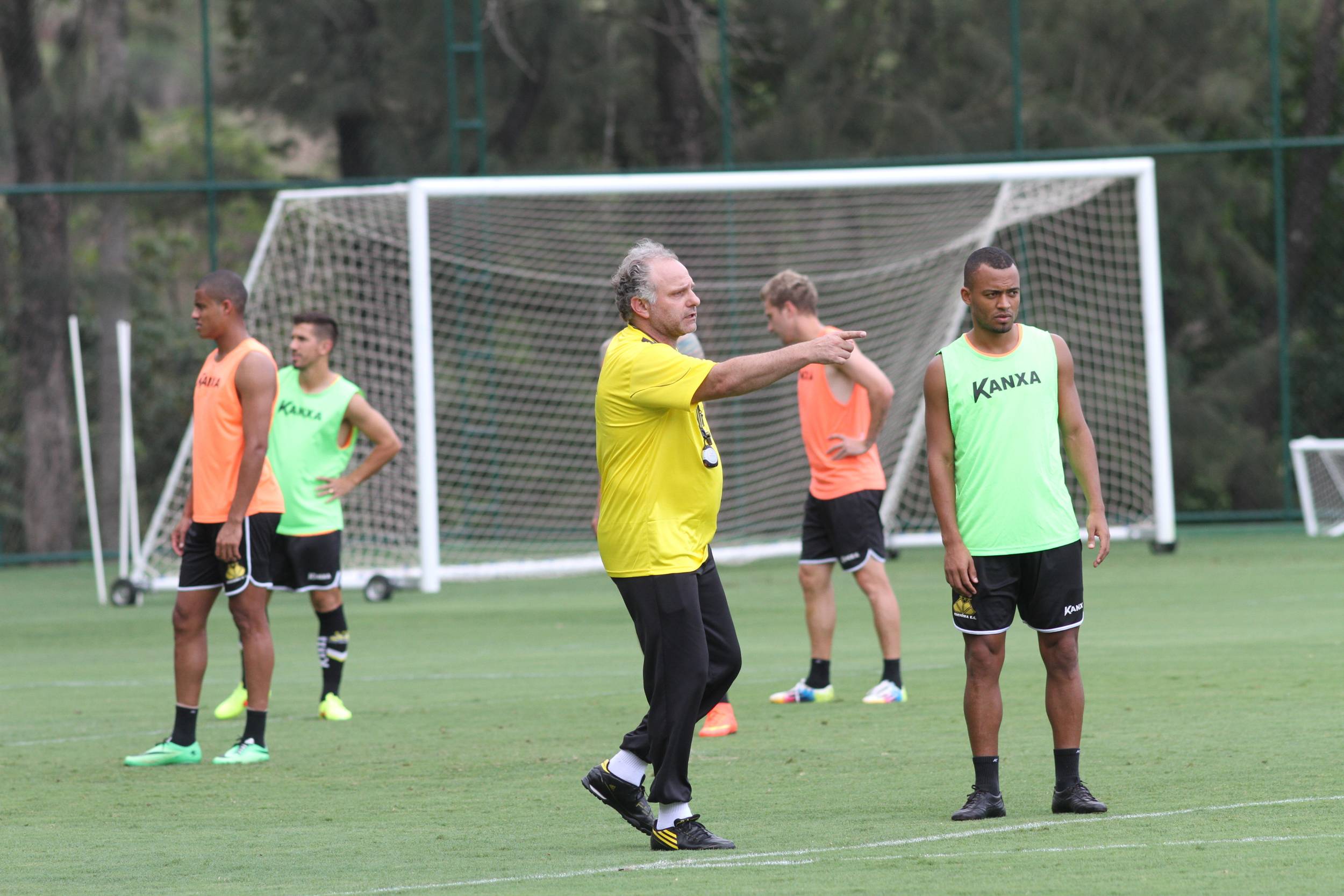 Tigre treina em Belo Horizonte