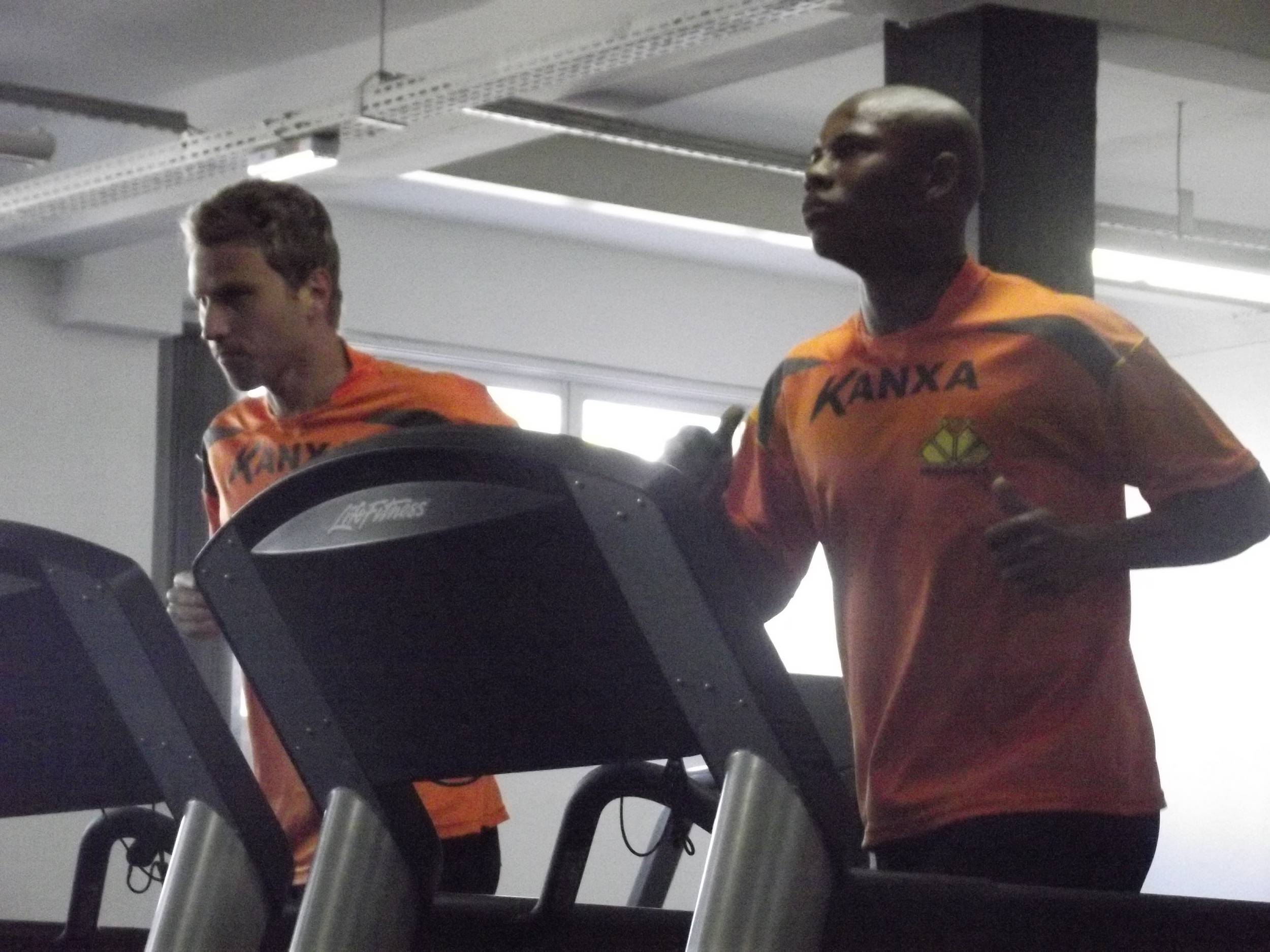 Tigre faz treinamento físico na reapresentação